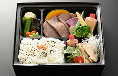 夏のお肉弁当