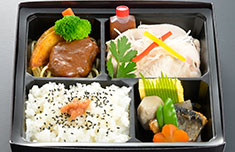 牛ハンバーグと冷しゃぶ弁当